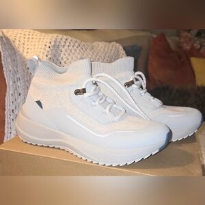 Vessi Stormburst High Top. Waterproof, New In Box Womens Size 8